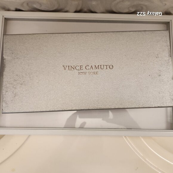 Vince Camuto "Kikie"Chocolate Brown Croco loafers. NIB. Size Various - Picture 9 of 10